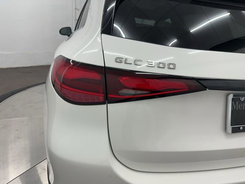 Used 2026 Mercedes-Benz GLC 300 image 30