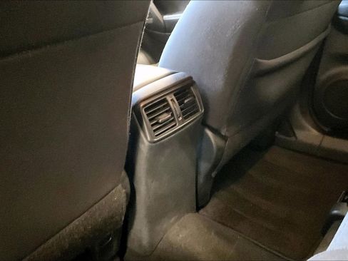 Used 2020 Nissan Rogue S AWD/4WD image 10