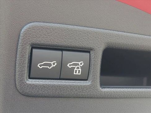 New 2026 Subaru Solterra Premium image 7