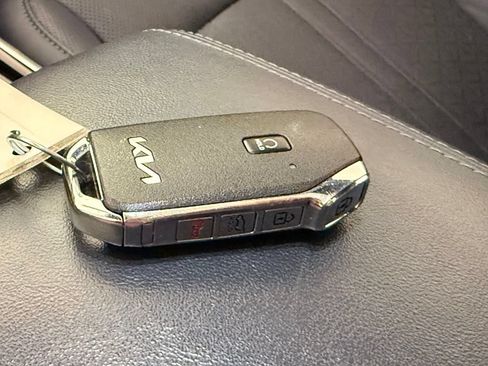 Used 2023 Kia Sorento SX Prestige w/ Panoramic Sunroof Package AWD/4WD image 33