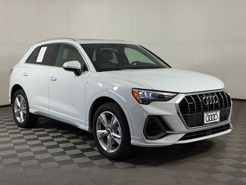 Used 2022 Audi Q3 2.0T Premium AWD/4WD image 7