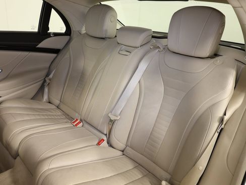 Used 2020 Mercedes-Benz S 560 4MATIC Sedan image 11