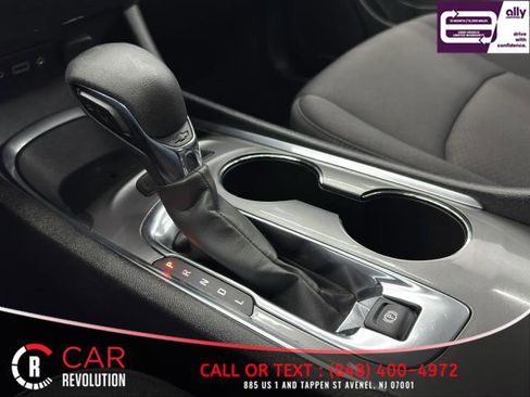 Used 2023 Chevrolet Malibu LT image 38