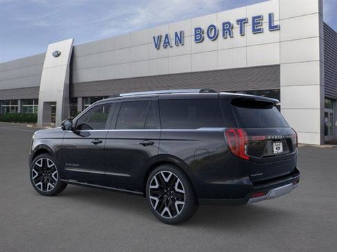 New 2026 Ford Expedition Platinum w/ Platinum Ultimate Package image 4