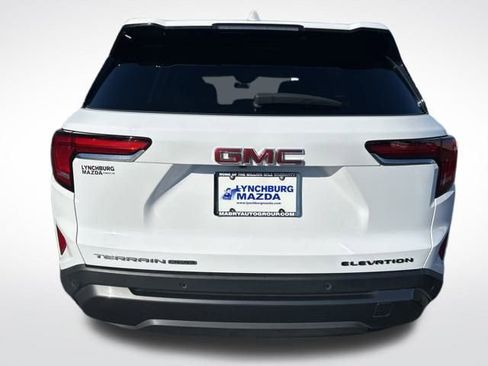 Used 2025 GMC Terrain Elevation image 5