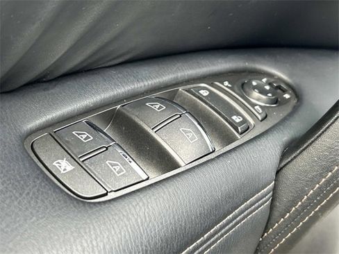 Used 2024 Nissan Armada Platinum w/ Cargo Package image 18