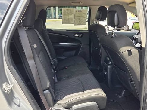 Used 2019 Dodge Journey SE w/ Premium Group FWD image 12