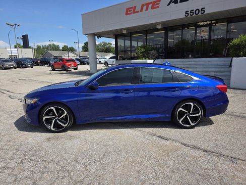 Used 2018 Honda Accord Sport image 8