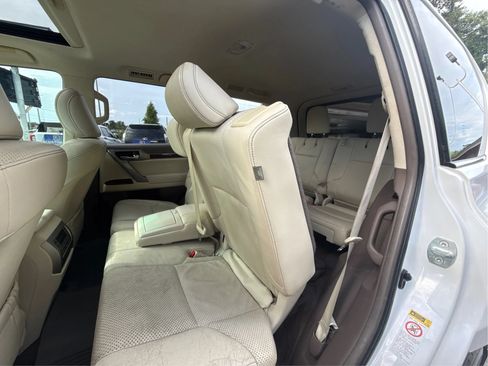 Used 2010 Lexus GX 460 w/ Comfort Plus Pkg AWD/4WD image 12