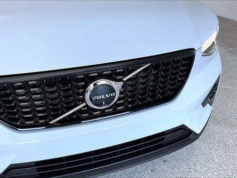 New 2026 Volvo XC40 B5 Ultra w/ Protection Package Premier AWD/4WD image 35