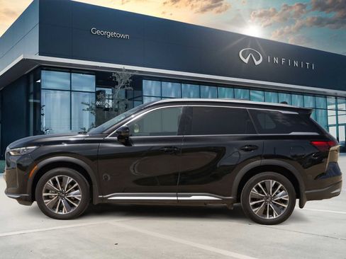 Certified 2026 INFINITI QX60 Luxe w/ Cargo Package AWD/4WD image 8
