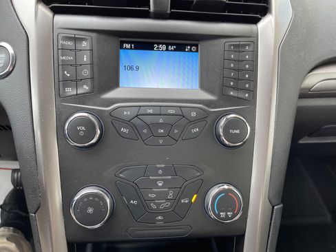 Used 2020 Ford Fusion S FWD image 18