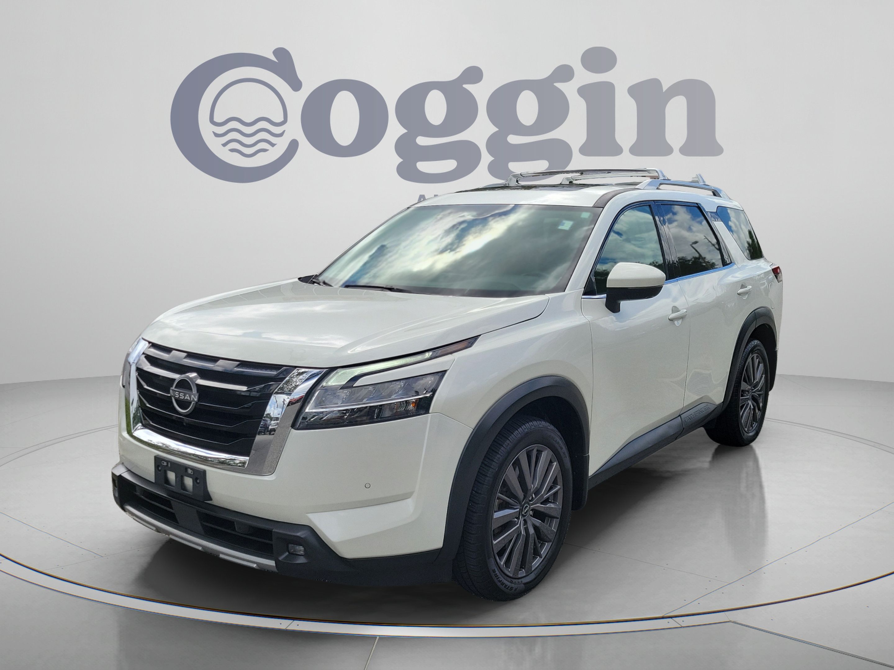 Used 2022 Nissan Pathfinder SL w/ SL Premium Package AWD/4WD image 1