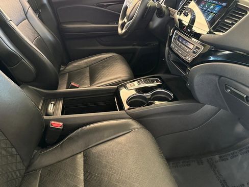 Used 2019 Honda Passport Touring image 32