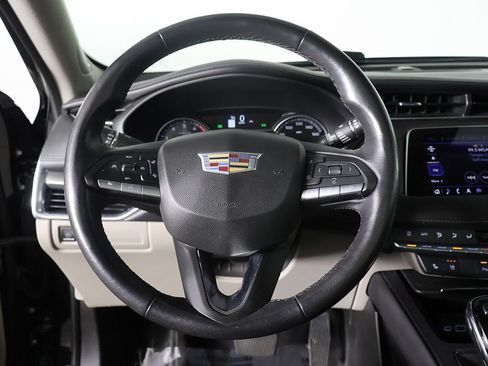 Used 2023 Cadillac XT4 Premium Luxury AWD/4WD image 39