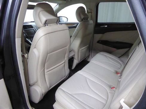 Used 2019 Lincoln MKC Select w/ Select Plus Package FWD image 27