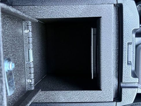 Used 2023 Toyota Tacoma TRD Off-Road w/ Technology Package image 29