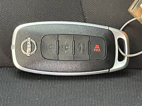 Used 2025 Nissan Sentra S image 22