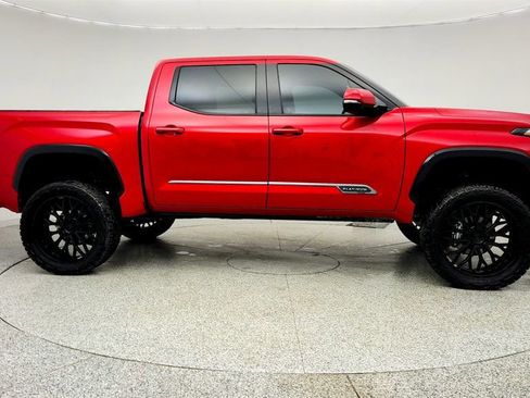 Used 2025 Toyota Tundra Platinum AWD/4WD image 4