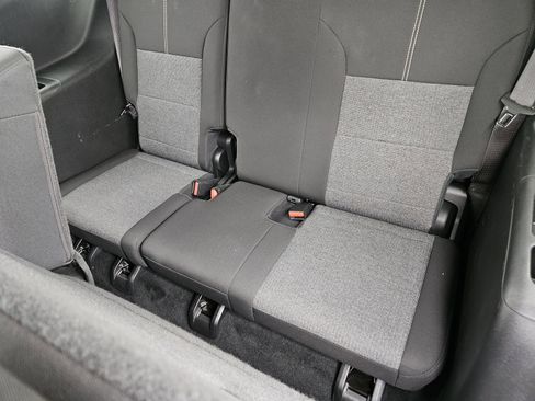 Used 2025 GMC Acadia Elevation image 35