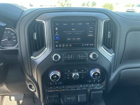 Used 2020 GMC Sierra 1500 Denali w/ Denali Ultimate Package AWD/4WD image 13