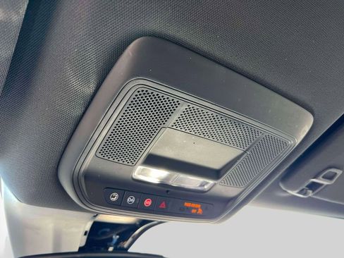 Used 2024 Honda Prologue EX image 32