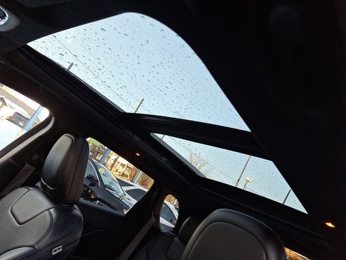 Used 2021 Jeep Cherokee Latitude Lux 80th Anniv w/ Quick Order Package 26U 80TH image 16