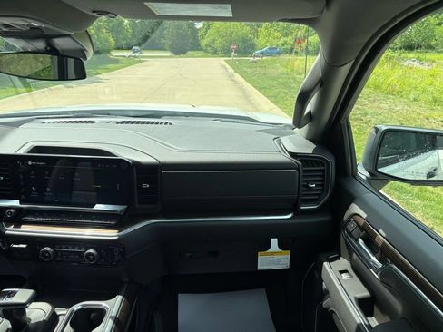 New 2026 Chevrolet Silverado 1500 RST w/ Redline Edition AWD/4WD image 45