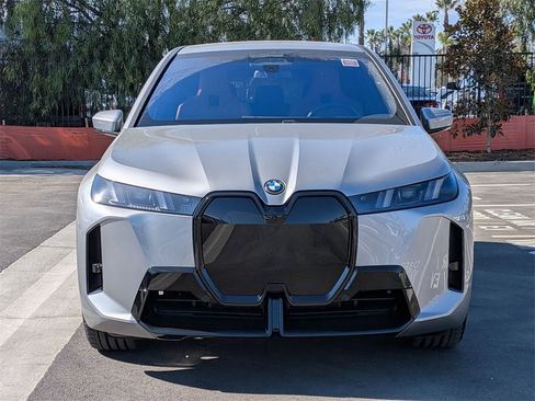 New 2026 BMW iX xDrive45 image 4
