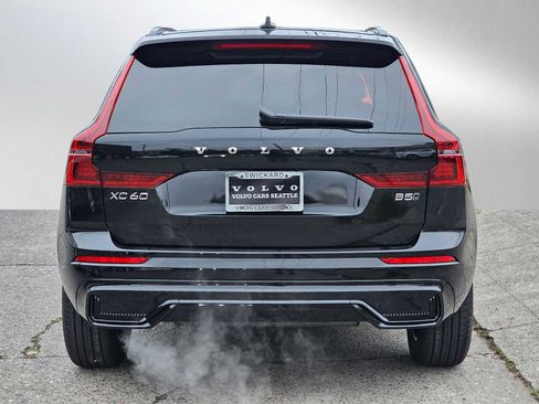 New 2026 Volvo XC60 B5 Core AWD/4WD image 4