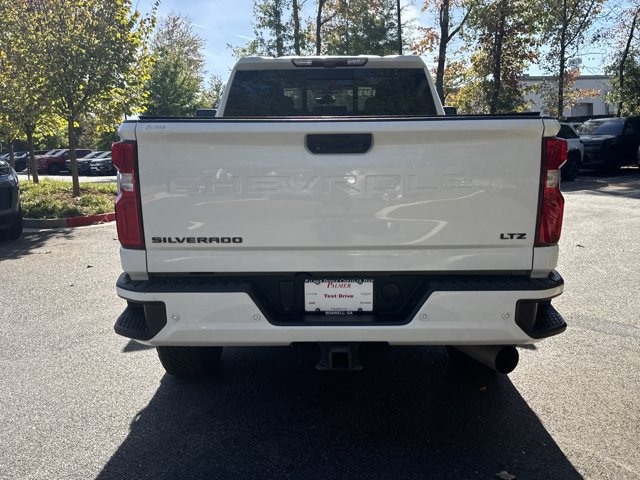 Used 2022 Chevrolet Silverado 2500 LTZ w/ LTZ Plus Package AWD/4WD image 7