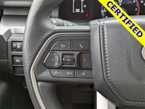 Used 2025 Toyota 4Runner SR5 image 25