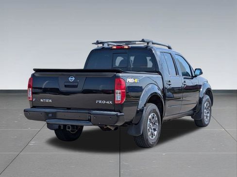 Used 2018 Nissan Frontier 4x4 Crew Cab image 5