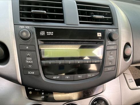 Used 2008 Toyota RAV4 Limited AWD/4WD image 30