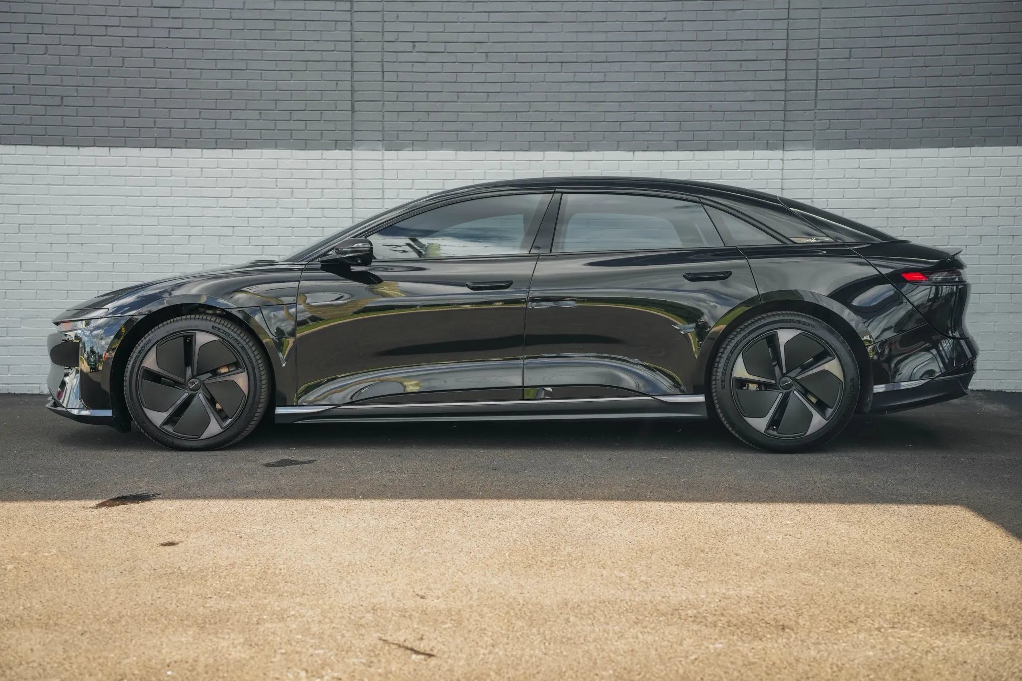 Used 2024 Lucid Air Touring AWD/4WD image 8