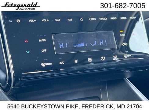 Used 2024 Hyundai Tucson Limited image 30