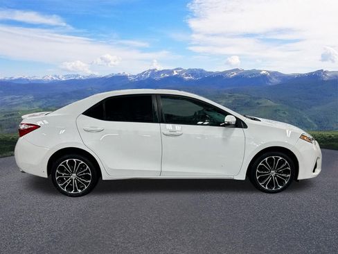 Used 2016 Toyota Corolla S w/ Driver Convenience Package image 6