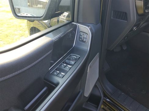 New 2025 Ford F150 Lariat w/ Equipment Group 501A Mid image 6