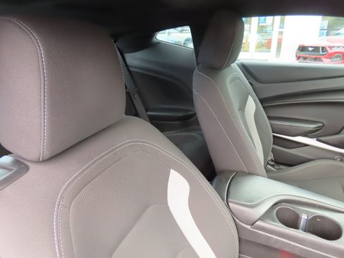 Used 2018 Chevrolet Camaro LT image 28