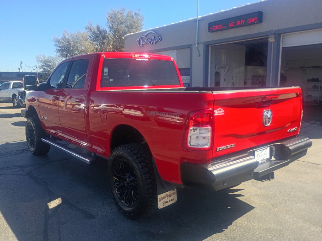 Used 2024 RAM 2500 Big Horn w/ Sport Appearance Package AWD/4WD image 8