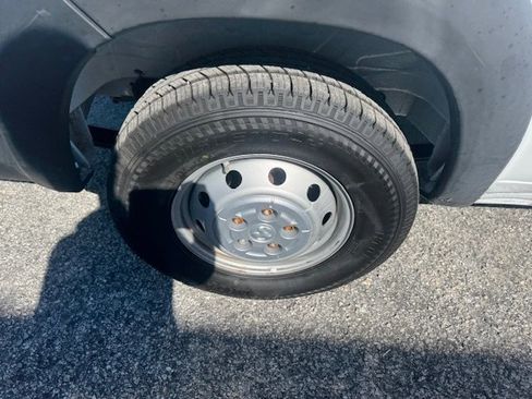 Used 2019 RAM ProMaster 2500 image 16