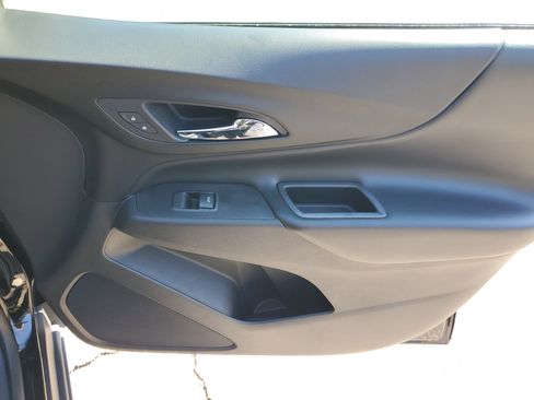 Used 2020 Chevrolet Equinox LT image 10