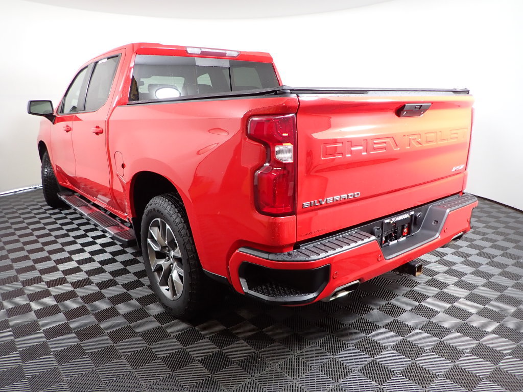 Used 2021 Chevrolet Silverado 1500 RST w/ Convenience Package II AWD/4WD image 12