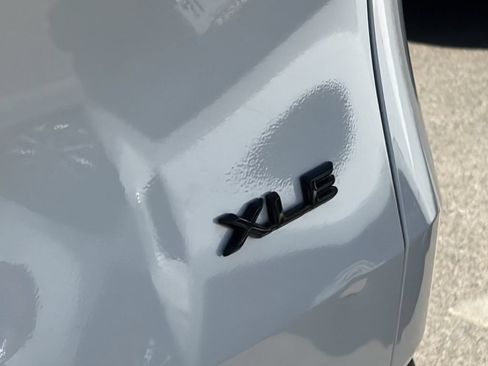 Certified 2024 Toyota Grand Highlander FWD image 6