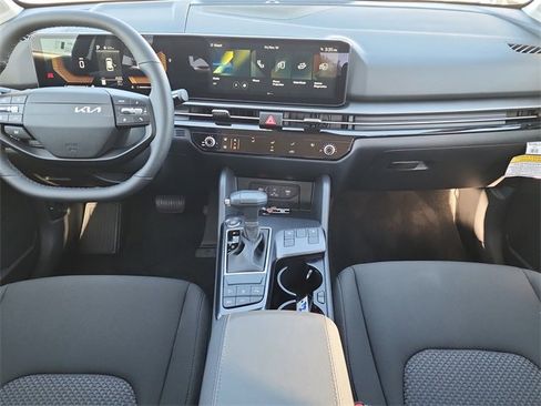 New 2026 Kia Sportage LX w/ LX Convenience Package image 18