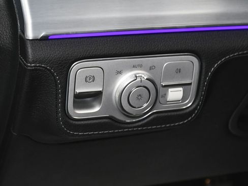 Used 2025 Mercedes-Benz GLE 53 AMG 4MATIC Coupe image 22