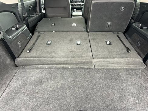 Used 2025 Nissan Pathfinder SV image 15