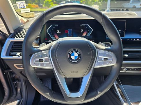Used 2024 BMW X7 xDrive40i image 30