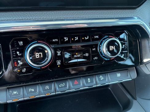 Certified 2024 GMC Sierra 1500 Denali image 29