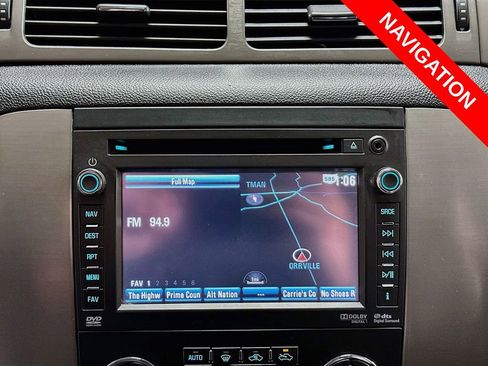 Used 2014 Chevrolet Silverado 2500 LTZ w/ LTZ Plus Package AWD/4WD image 13